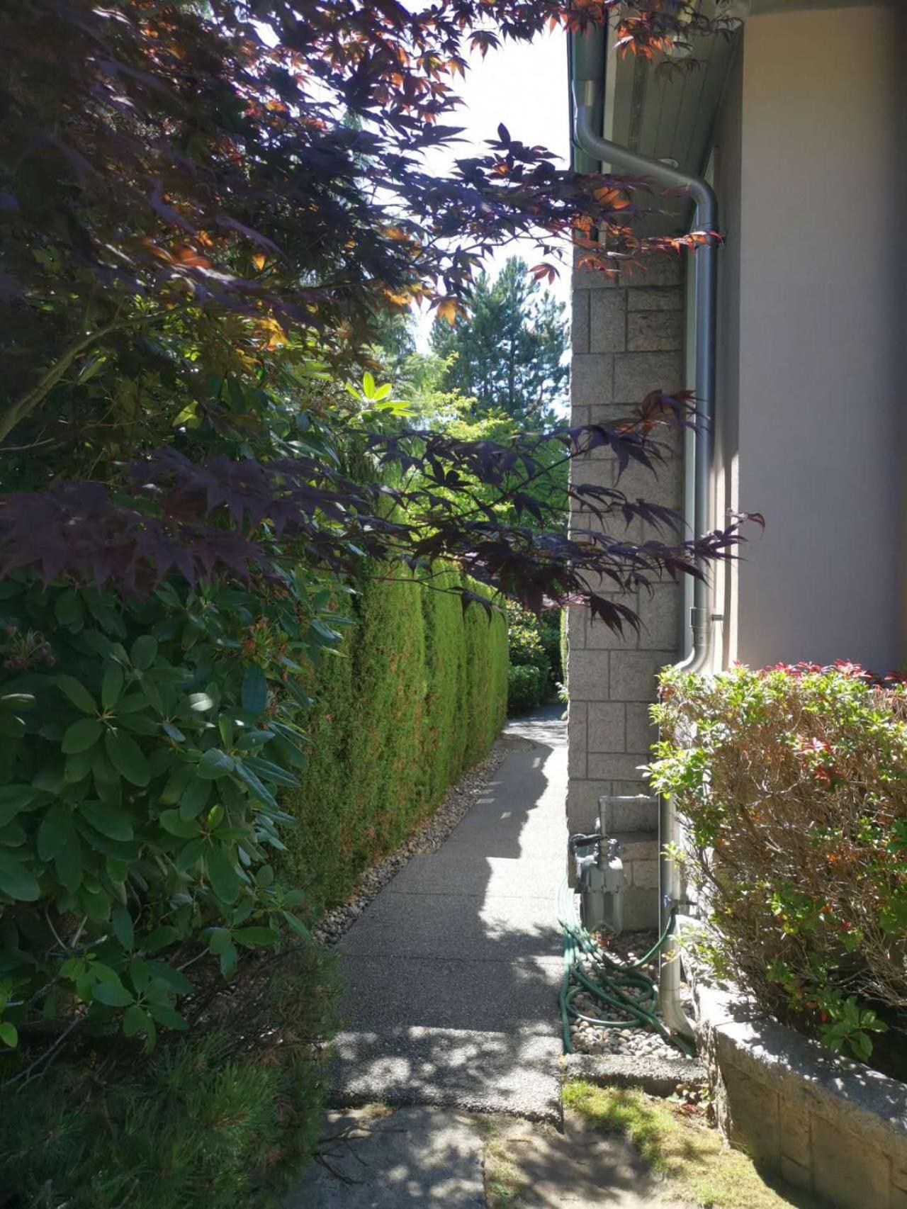 Van Nest Near Yvr Ubc Downtown แวนคูเวอร์ ภายนอก รูปภาพ